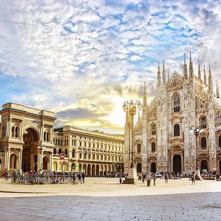 Piazza Duomo - Antico Appartamento Dell'800 Milán Exteriér fotografie